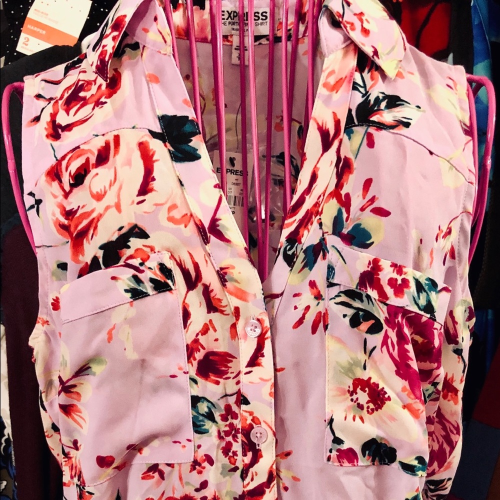 NWT Express sleeveless shirt pink floral XS